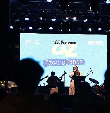 gelecegin-caz-yildizlari-niluferde-sahne-aldi.jpg