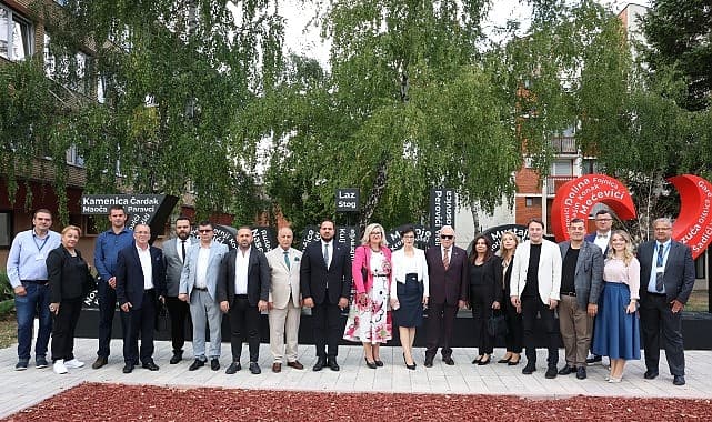 Başkan Şadi Özdemir Zavidovići’nin Şehir Günü törenlerine katıldı