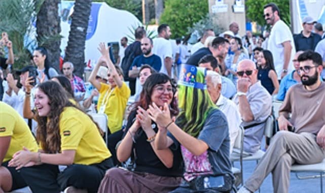 Gençler mesleki deneyimleri dinledi, ziyaretçiler dünyayı keşfetti