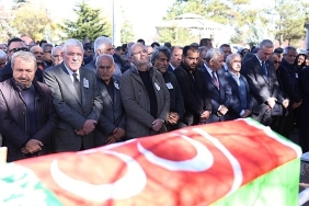belediye-baskani-rasim-ari-sahir-solmazin-cenaze-torenine-katildi.jpg
