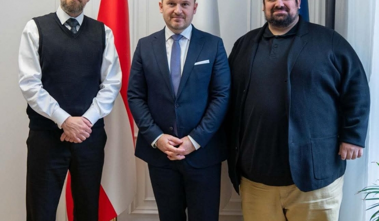 Avusturya’da Örnek İş Birliği: İmam ve Haham’dan Başkan Vural’a Ziyaret