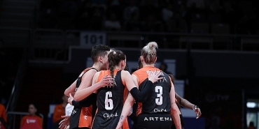 eczacibasi-dynavit-ankaradan-1-puanla-dondu.jpg