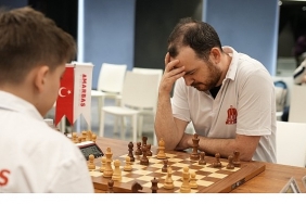 genc-sporcular-istinyede-satranc-turnuvasinda-bulustu.jpg