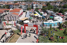 ayvalik-gastrofest-icin-on-basvurular-basladi.jpg