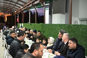 baskan-kocaman-iftar-sofrasinda-bulustu.jpg