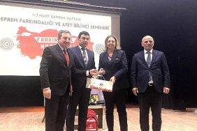 deprem-haftasinda-farkindalik-semineri.jpg