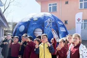 canikte-genc-kasifler-uzayla-bulusuyor-gokyuzunu-ogreniyor.jpg