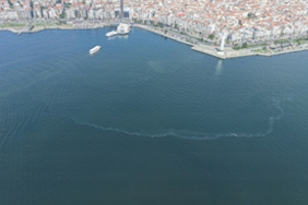 izmir-korfezinde-dokuzuncu-kez-dis-kaynakli-kirlilik-tespit-edildi.jpg