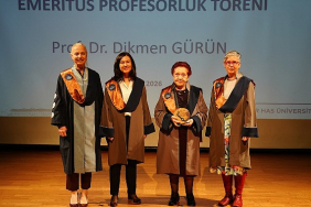 kadir-has-universitesinden-prof-dr-dikmen-gurune-emeritus-unvani.jpg